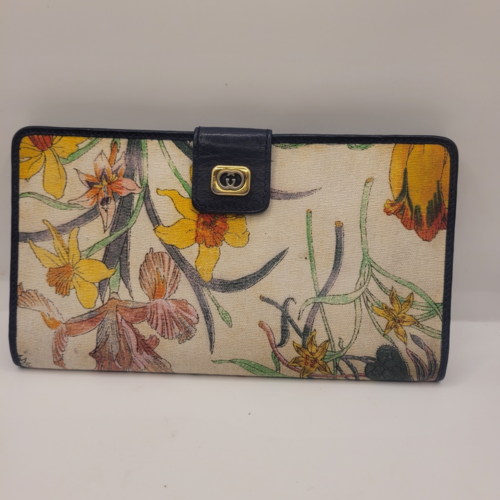 Gucci Flora Long Vintage Canvas Wallet